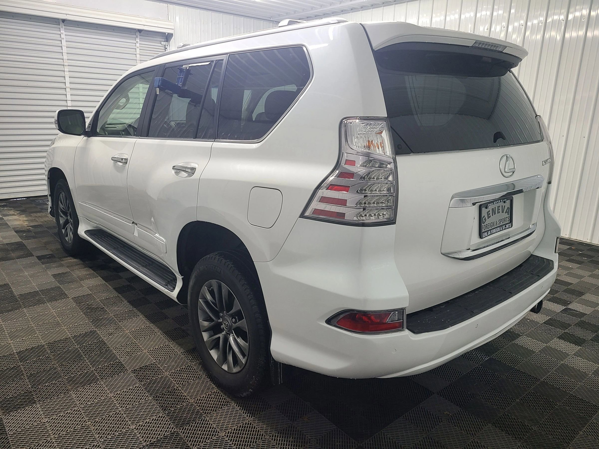 Used 2014 Lexus GX 460 Luxury image 10