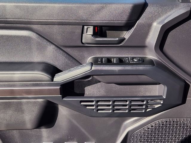 Used 2025 Toyota 4Runner SR5 image 19