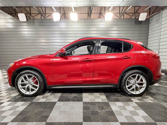 Used 2018 Alfa Romeo Stelvio Ti Sport image 8