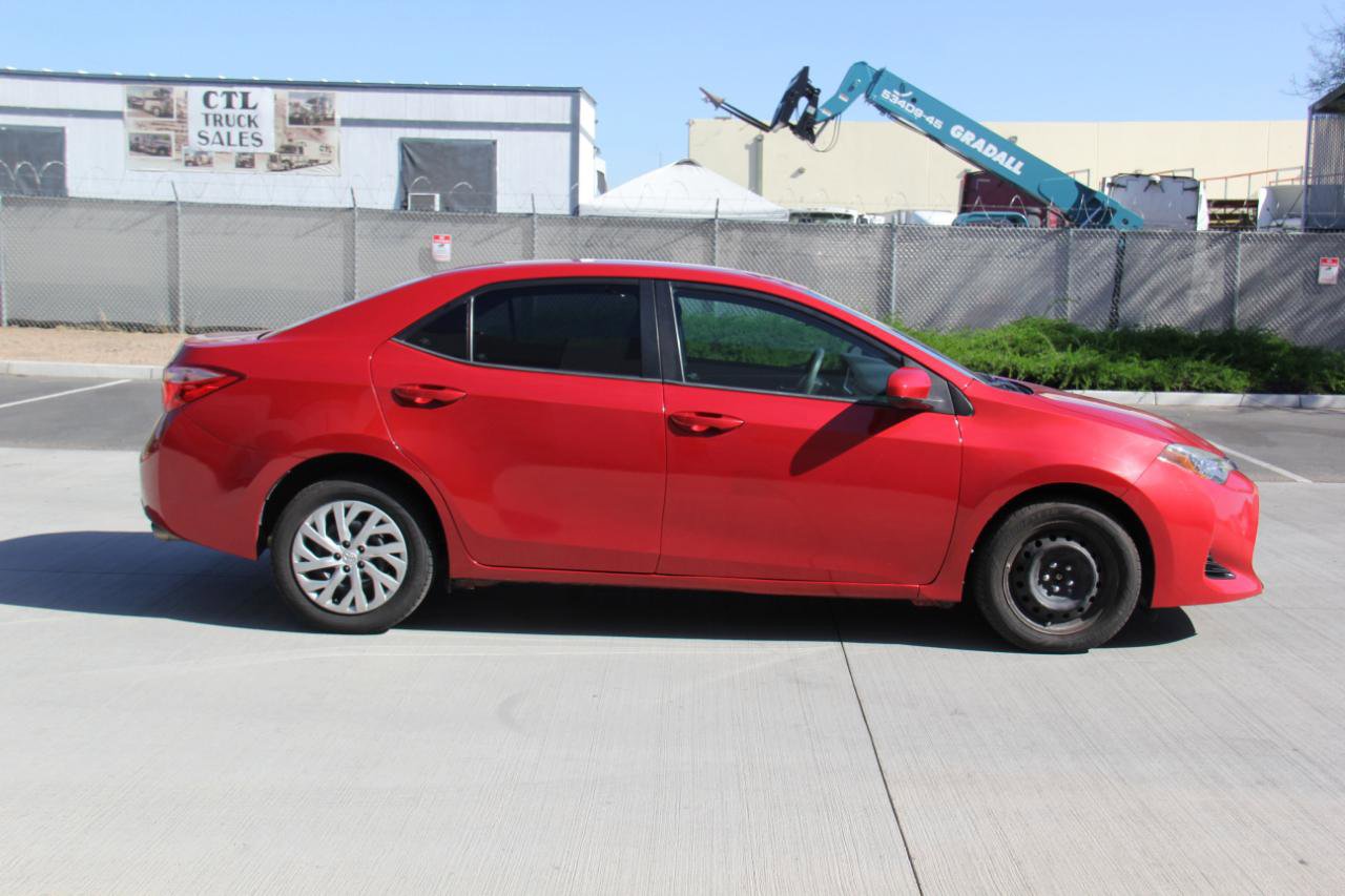 Used 2017 Toyota Corolla LE w/ Carpet Mat Package (TMS) image 4