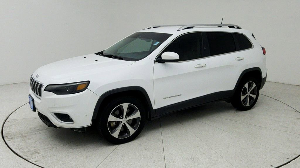 Used 2019 Jeep Cherokee Limited w/ Luxury Group FWD image 4