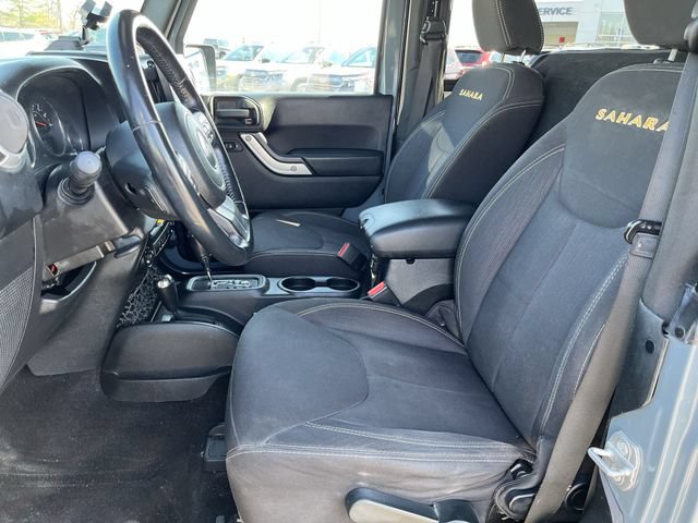 Used 2014 Jeep Wrangler Sahara w/ Dual Top Group AWD/4WD image 15