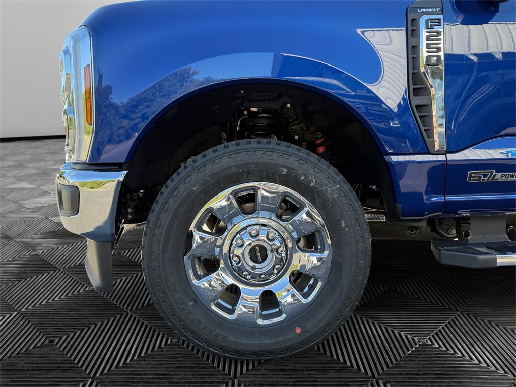 New 2026 Ford F250 Lariat w/ Chrome Package image 9