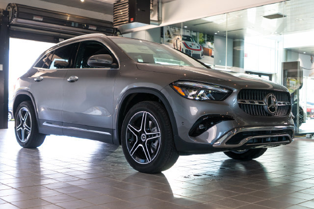 New 2026 Mercedes-Benz GLA 250 4MATIC image 1
