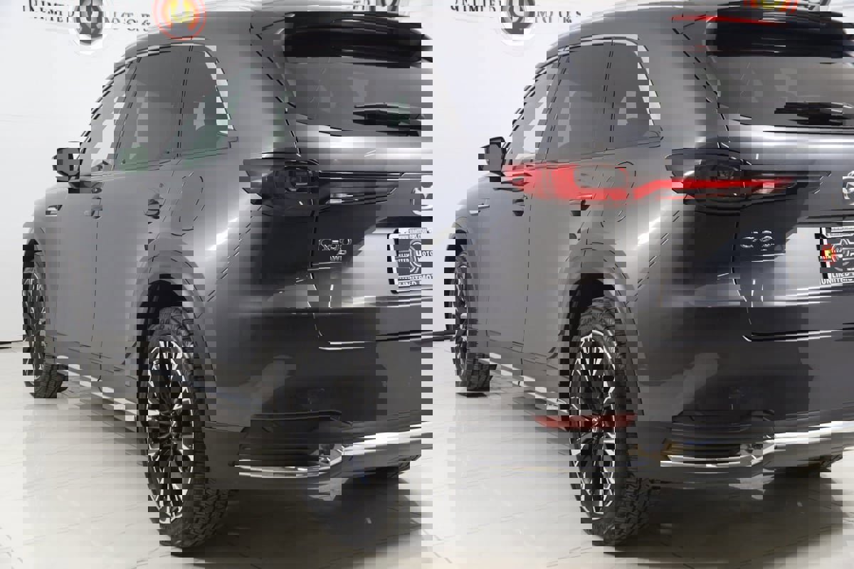 Used 2024 MAZDA CX-90 Plug-In Hybrid w/ Premium Plus image 28
