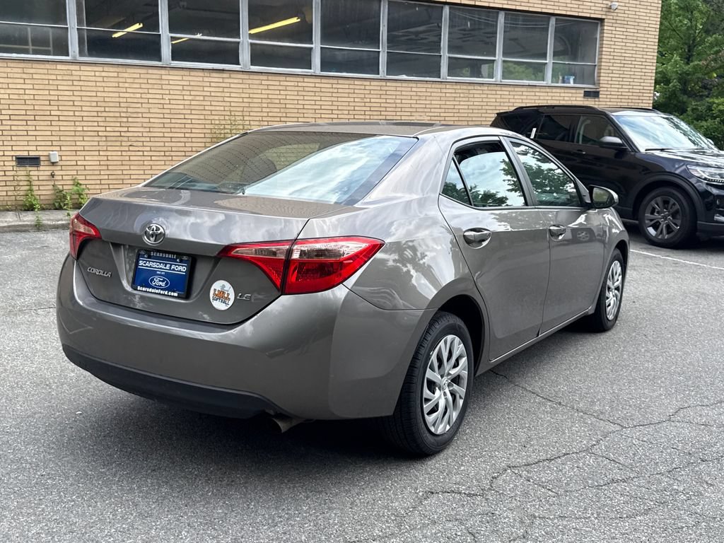 Used 2018 Toyota Corolla LE FWD image 4