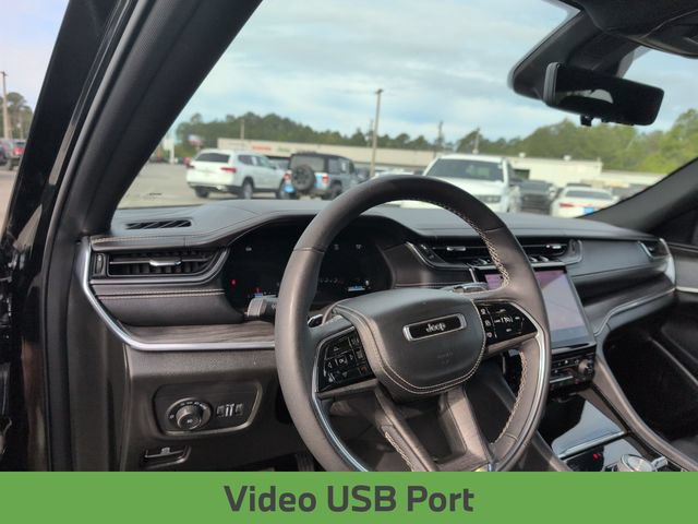 Used 2025 Jeep Grand Cherokee L Overland w/ Luxury Tech Group IV AWD/4WD image 33