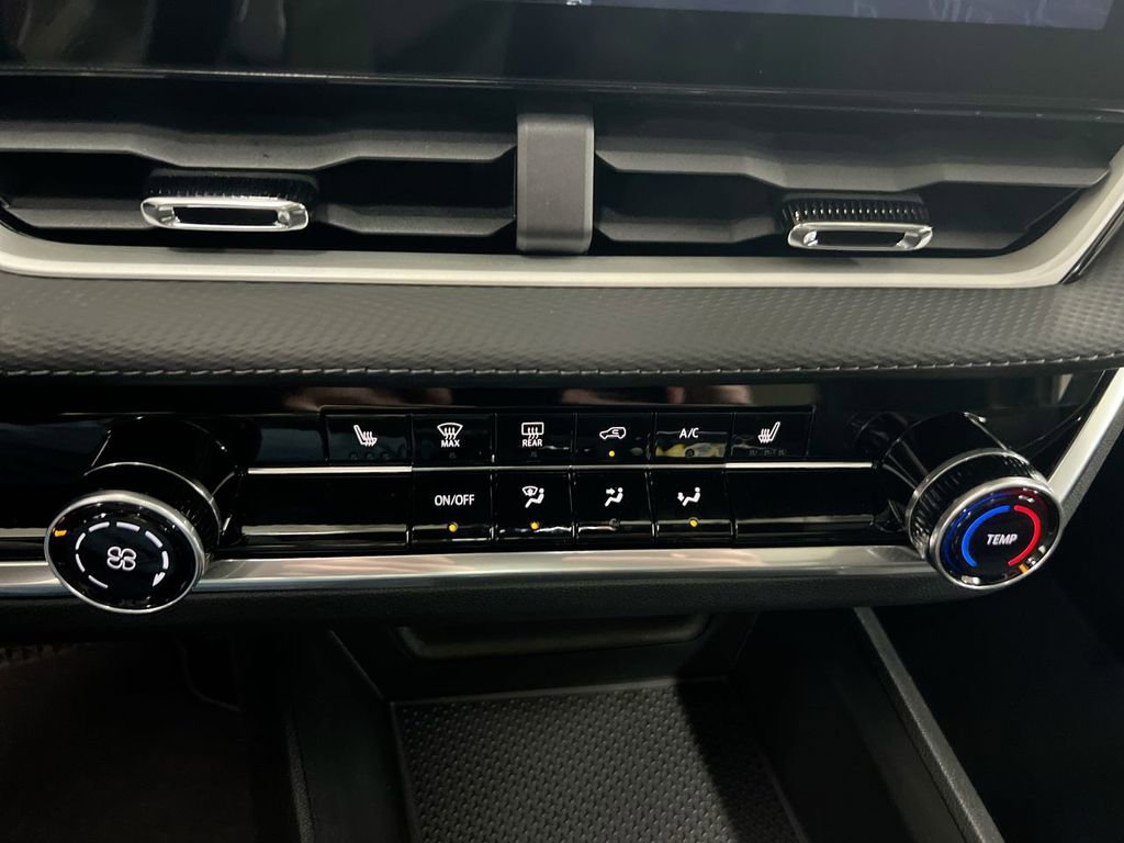 New 2026 Chevrolet Equinox LT image 17