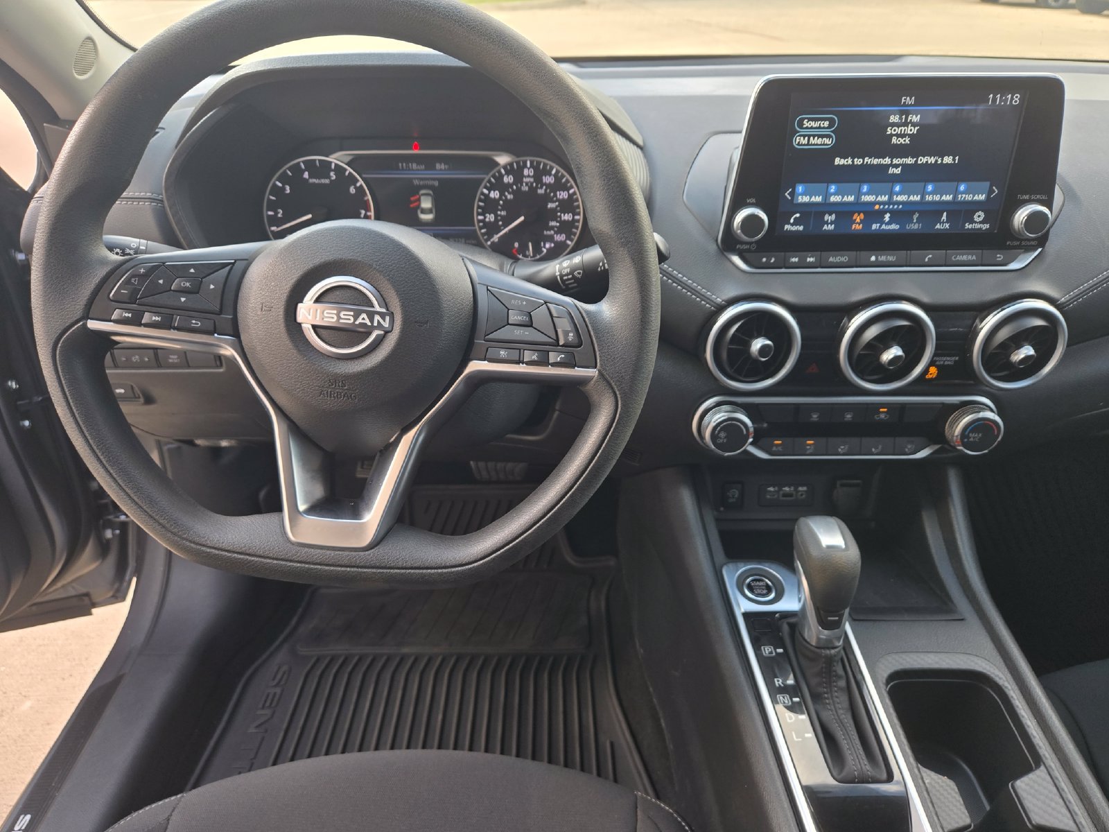 Used 2025 Nissan Sentra SV FWD image 10