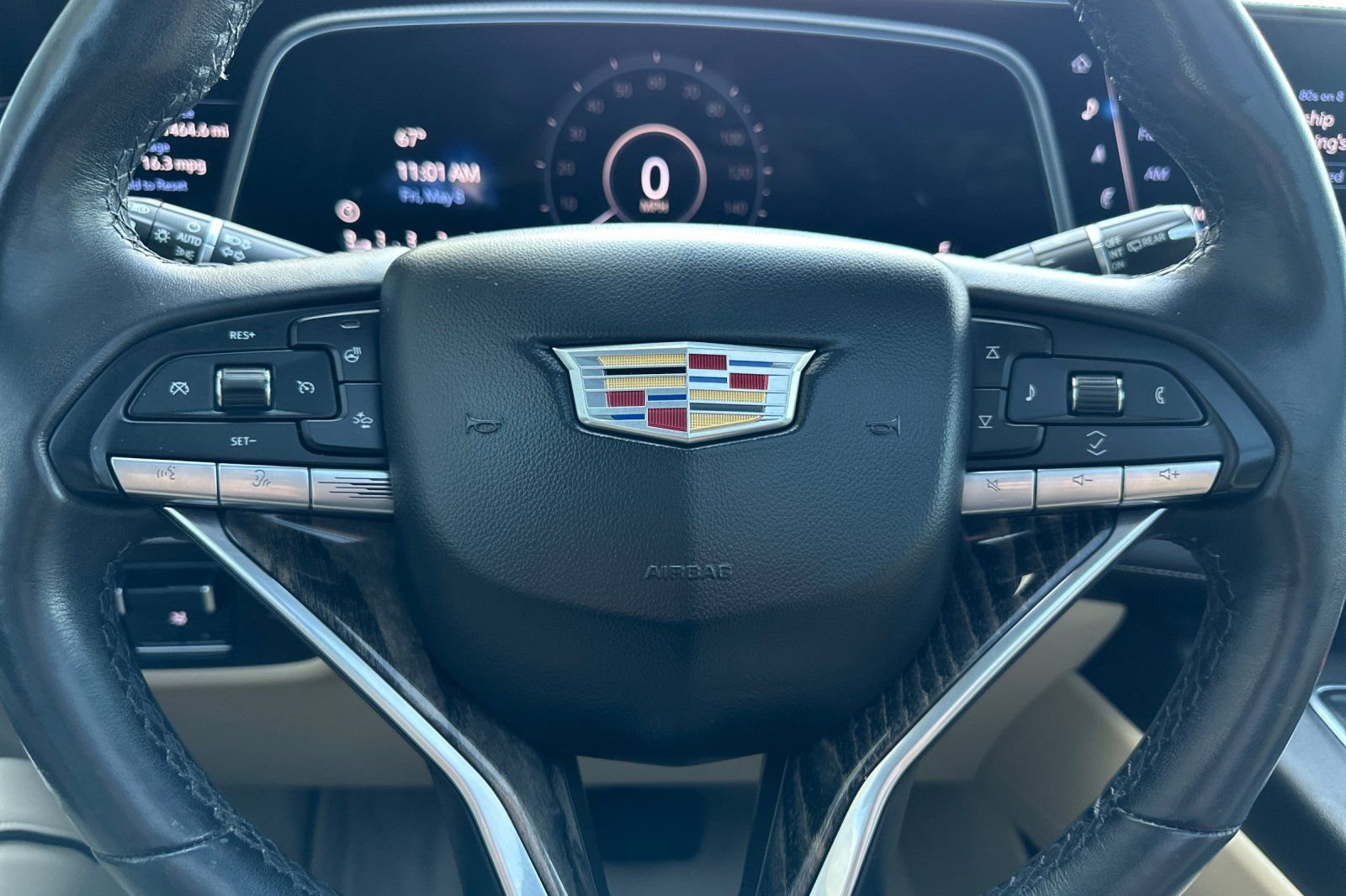 Certified 2021 Cadillac Escalade ESV Premium Luxury w/ Driver Assist Tech Package AWD/4WD image 29