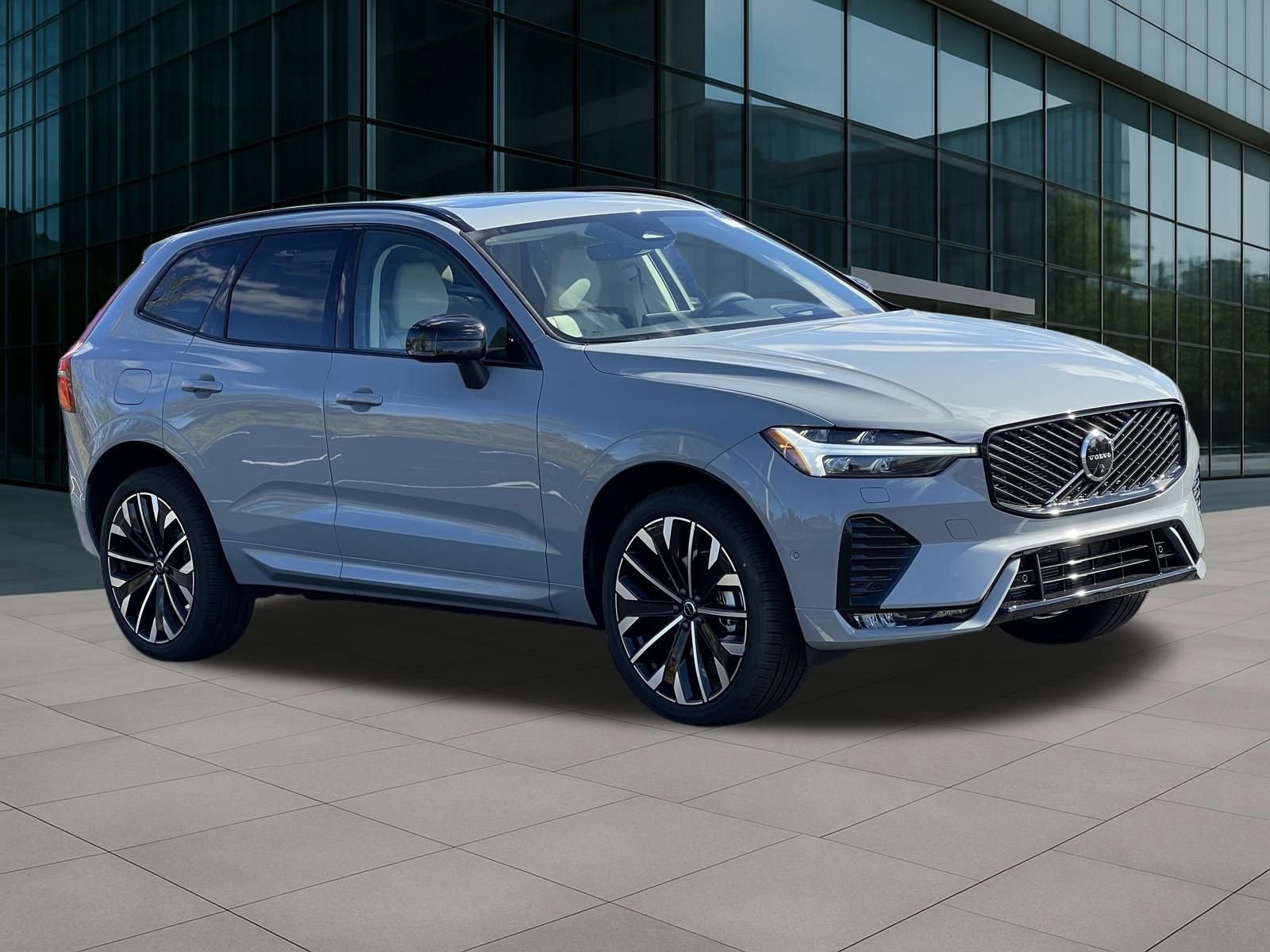 New 2026 Volvo XC90 B6 Plus w/ Protection Package Premier image 7