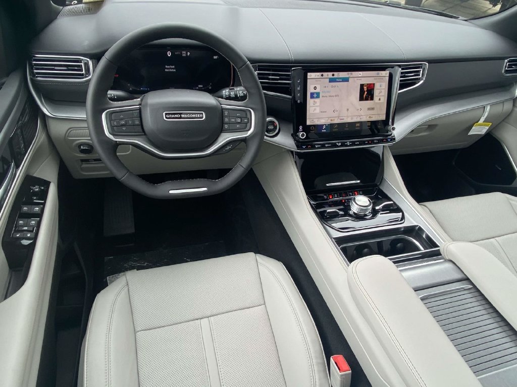 New 2026 Jeep Grand Wagoneer Limited AWD/4WD image 10