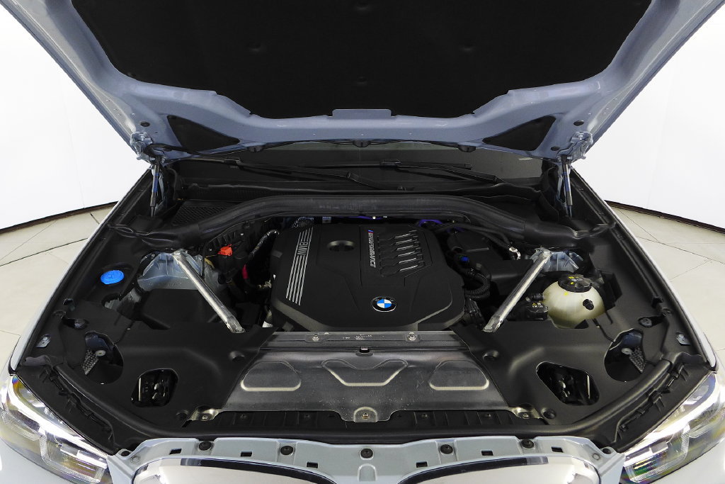Used 2024 BMW X4 M40i w/ Premium Package AWD/4WD image 6