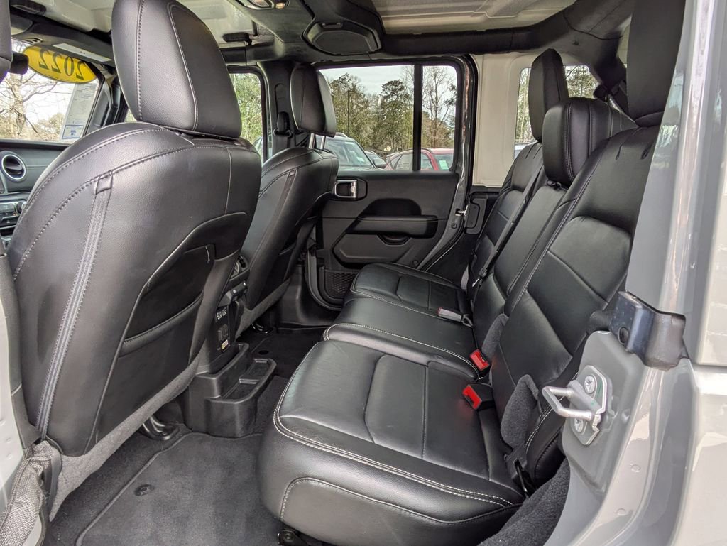 Used 2022 Jeep Wrangler Unlimited Sahara w/ Cold Weather Group image 13