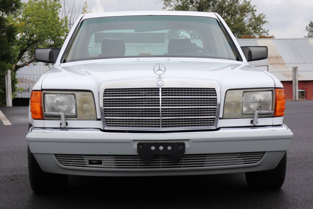 Used 1989 Mercedes-Benz 300 SE image 3