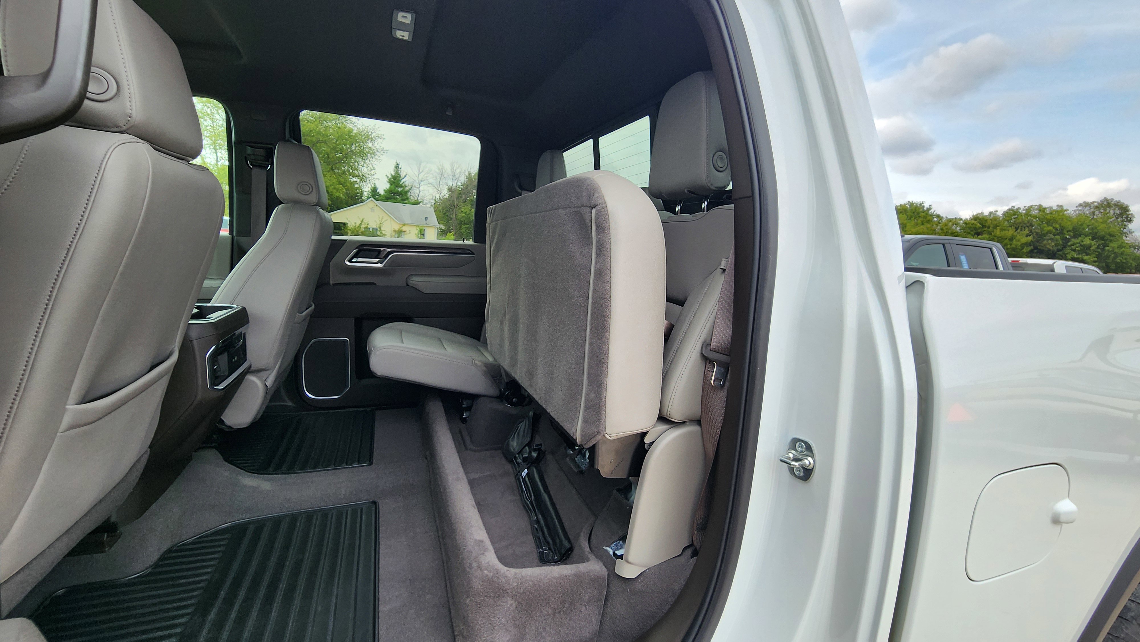 Certified 2025 Chevrolet Silverado 3500 LTZ w/ LTZ Premium Package image 19