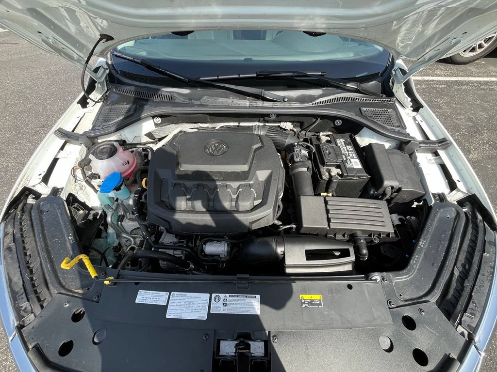 Certified 2020 Volkswagen Passat 2.0T R-Line FWD image 31