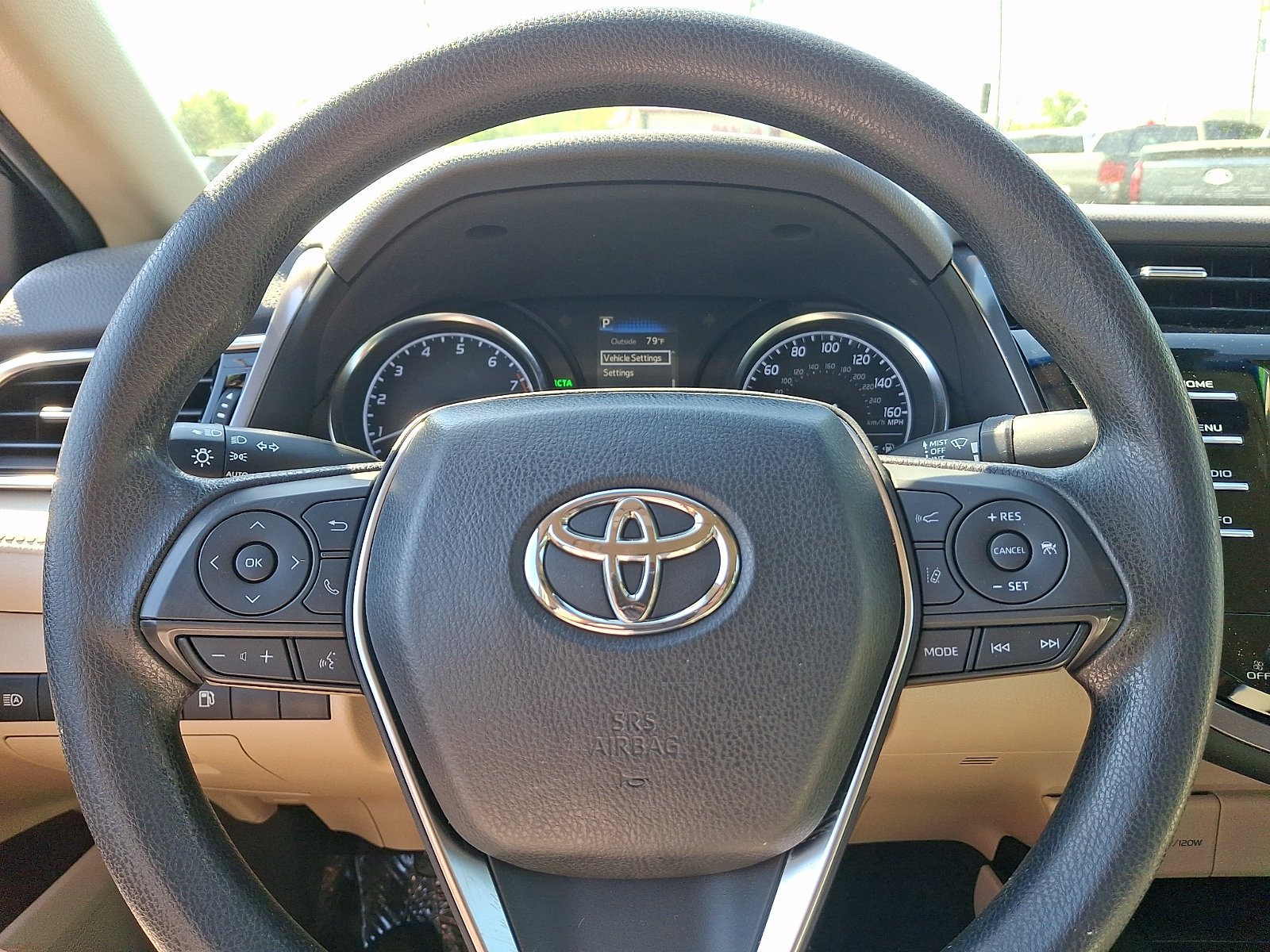 Used 2018 Toyota Camry LE w/ Convenience Package FWD image 19