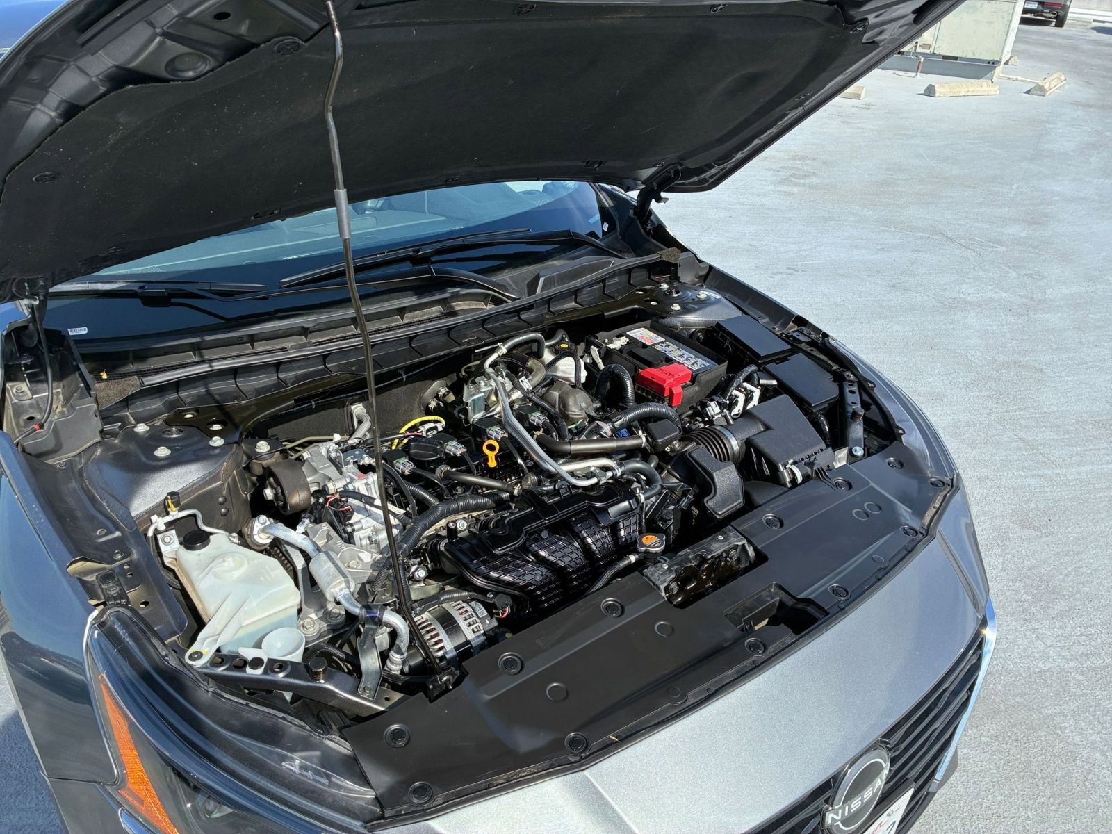Used 2025 Nissan Altima 2.5 SV FWD image 32