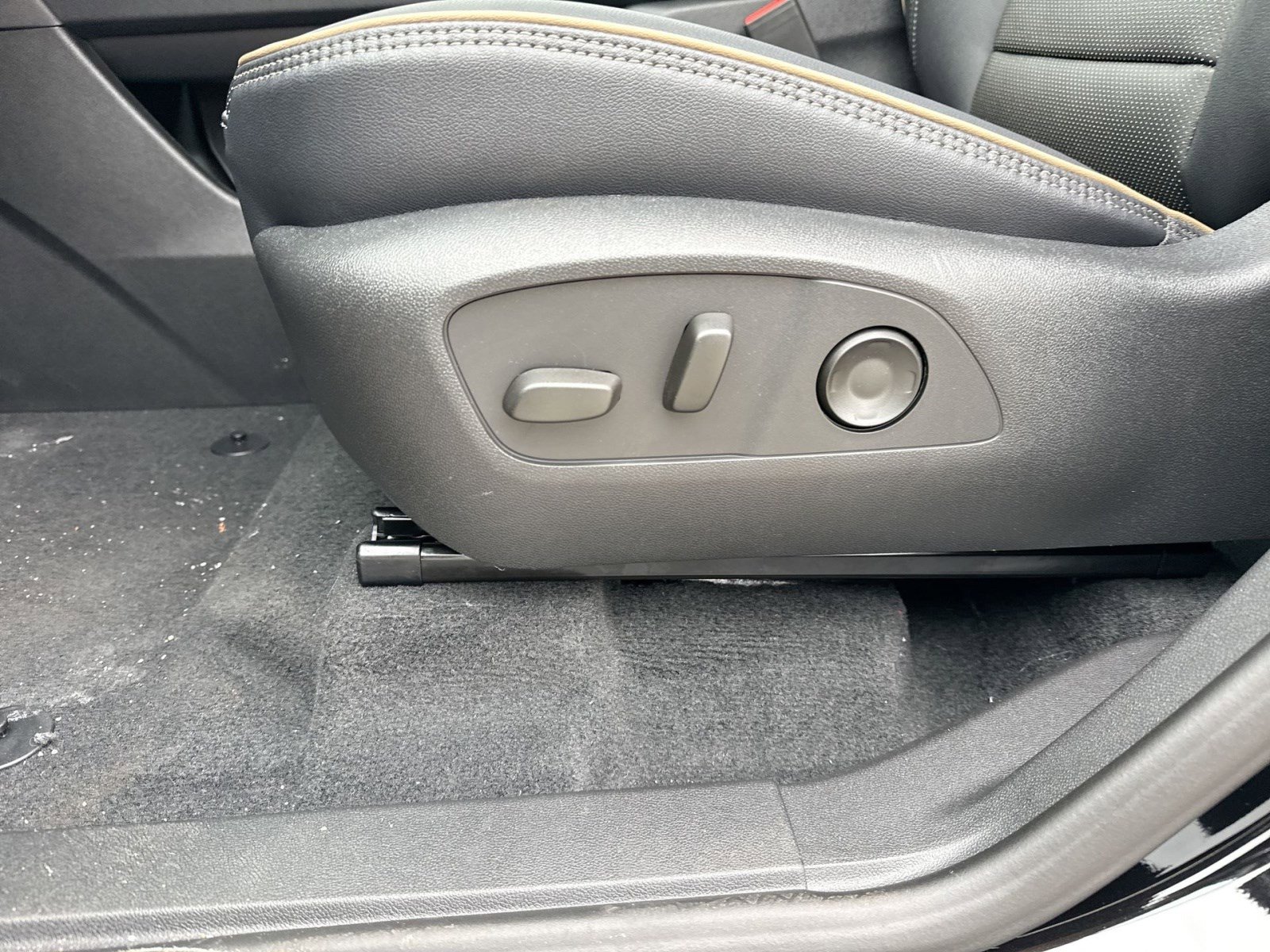 New 2026 Chevrolet Traverse High Country image 14