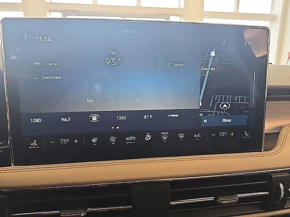 Used 2025 Lincoln Corsair AWD w/ Equipment Group 101A image 20