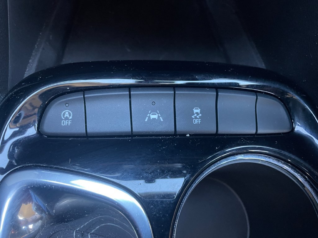 Certified 2023 Buick Encore GX Select w/ Sport Touring Package FWD image 39