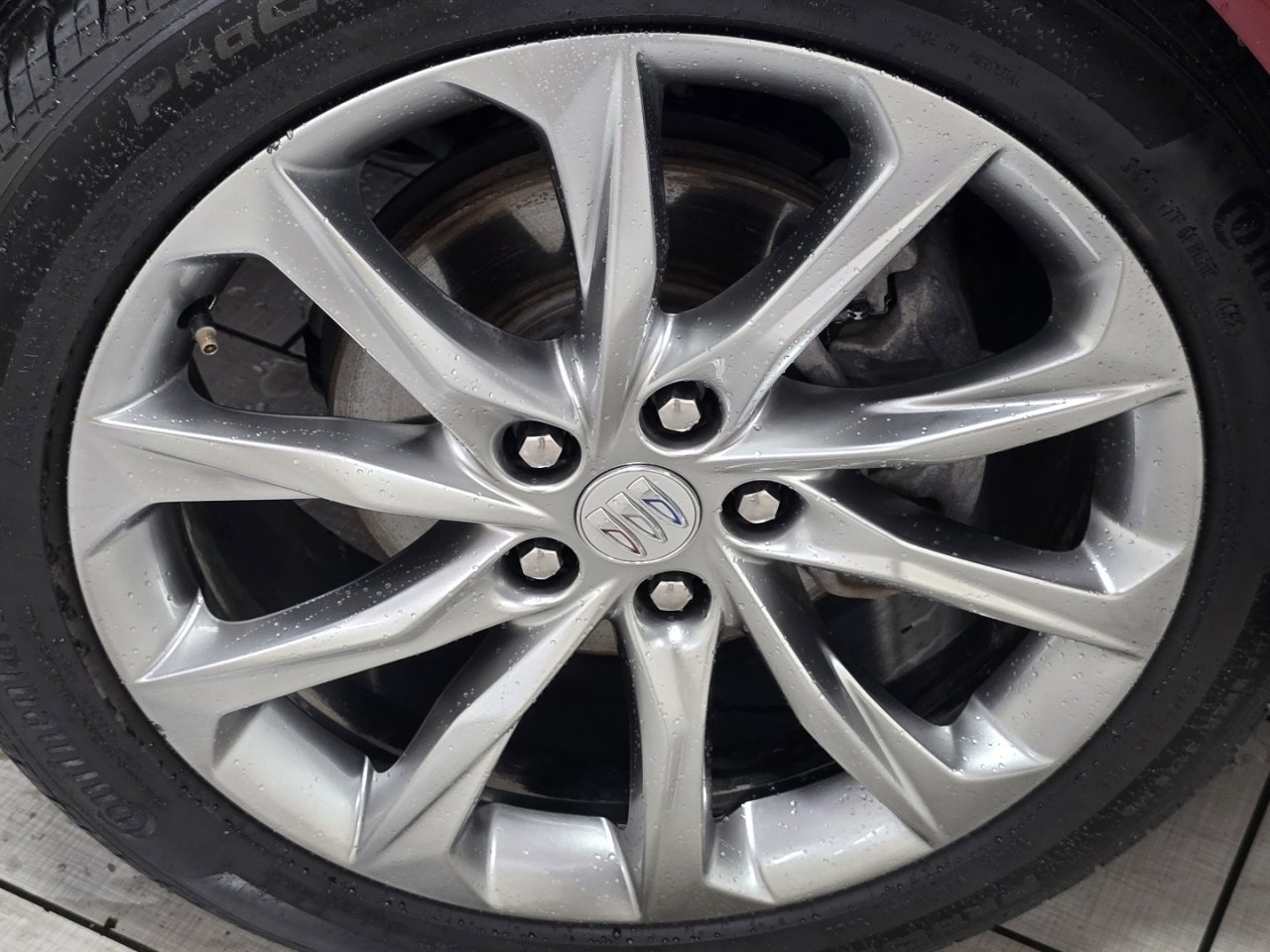 Used 2024 Buick Encore GX Avenir w/ Avenir Convenience Package image 9