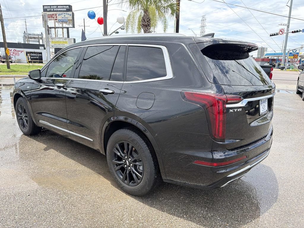 Used 2022 Cadillac XT6 Luxury FWD image 6