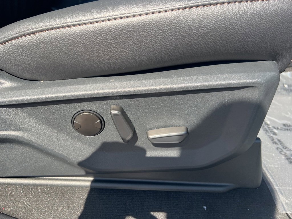 New 2026 Ford F250 Lariat w/ Lariat Ultimate Package image 18