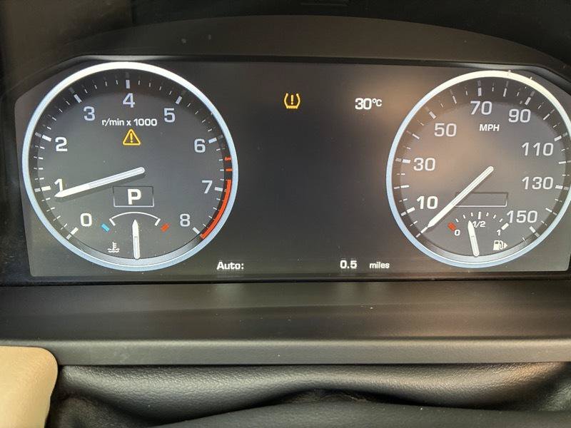 Used 2010 Land Rover Range Rover HSE AWD/4WD image 47