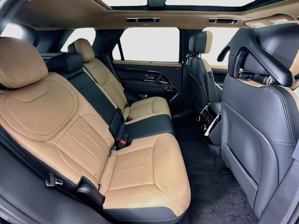 New 2026 Land Rover Range Rover Sport Dynamic SE AWD/4WD image 22