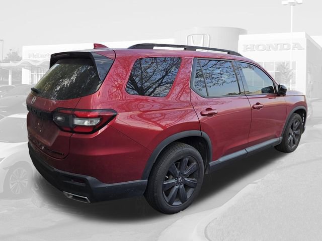 Used 2025 Honda Pilot Black Edition image 6