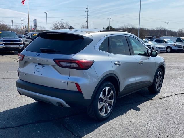 Used 2023 Ford Escape Platinum AWD/4WD video 3