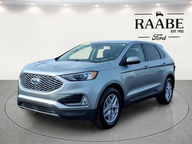 Used 2024 Ford Edge SEL w/ Convenience Package image 3