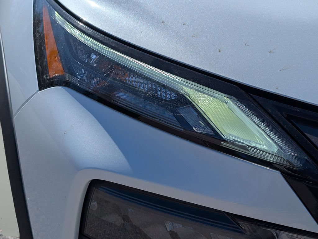 New 2026 Nissan Rogue SV FWD image 9
