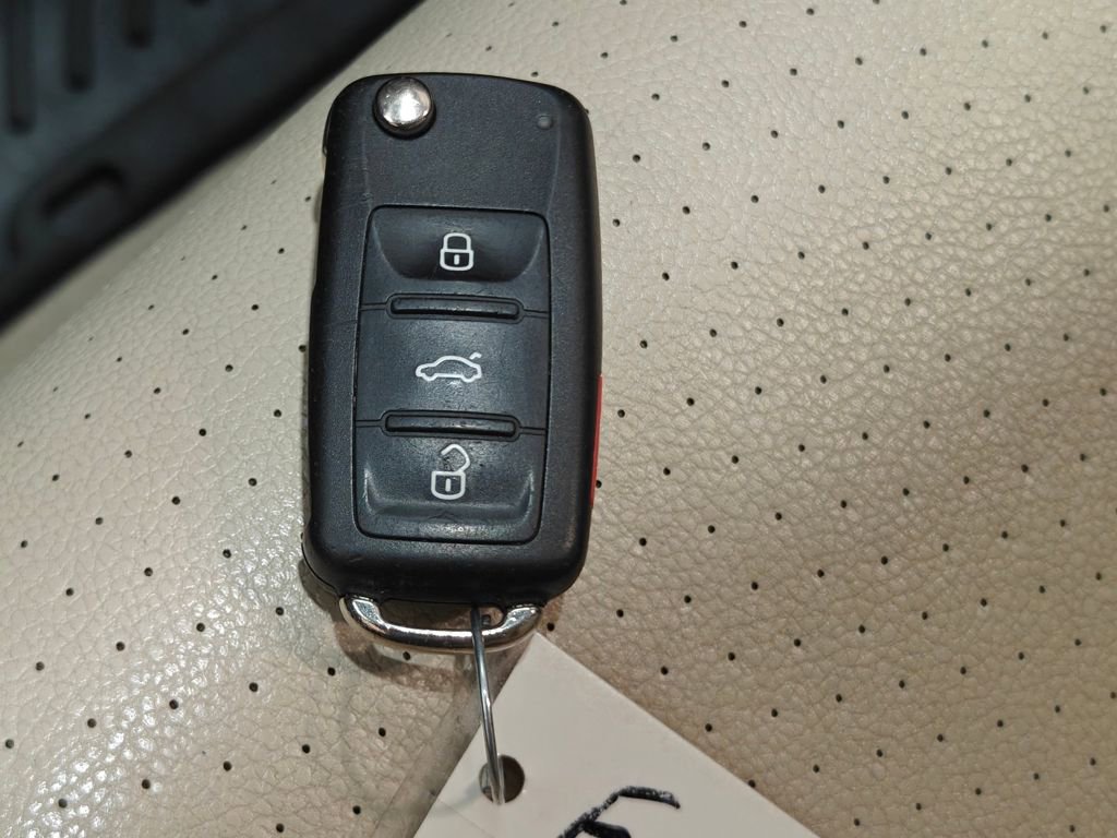 Used 2013 Volkswagen Jetta Hybrid Sedan FWD image 9