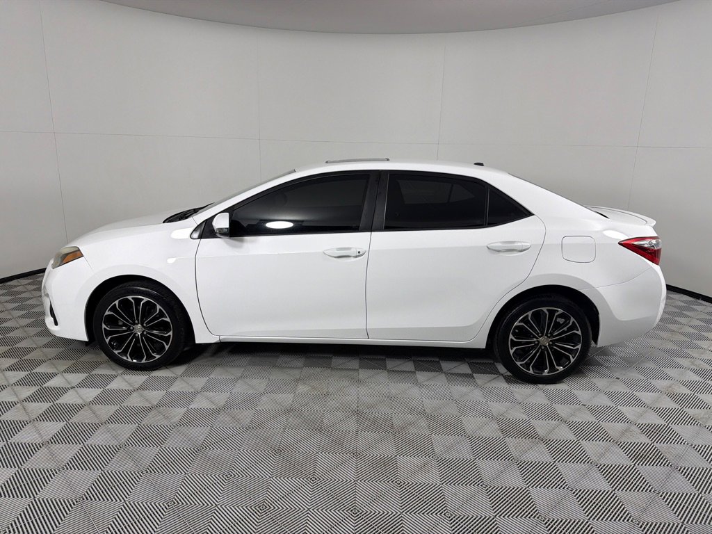 Used 2016 Toyota Corolla S Premium FWD image 9
