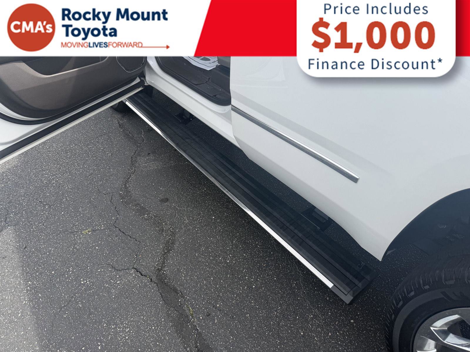 Used 2019 GMC Yukon Denali w/ Denali Ultimate Package image 10