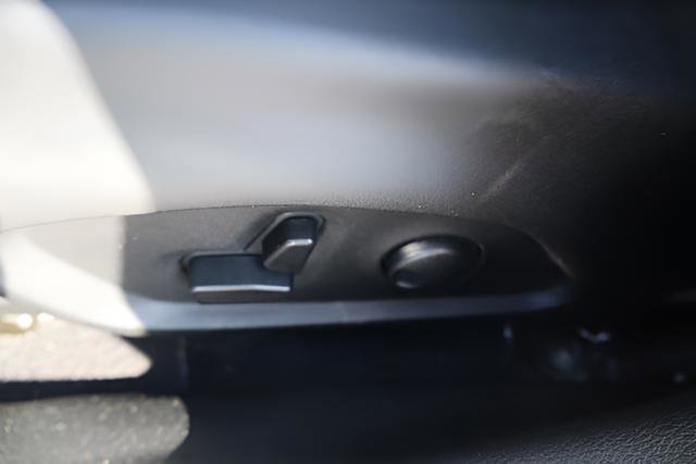 Used 2023 Jeep Compass Latitude image 21