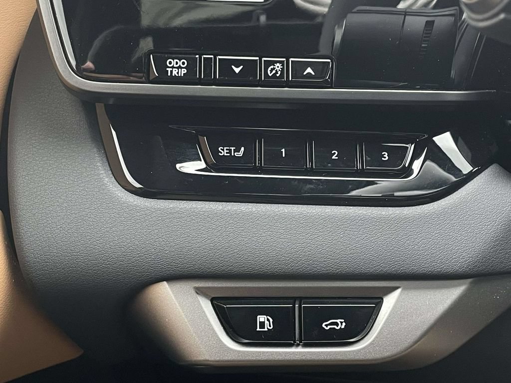 Used 2025 Lexus RX 350 Premium w/ Accessory Package (K3) FWD image 10