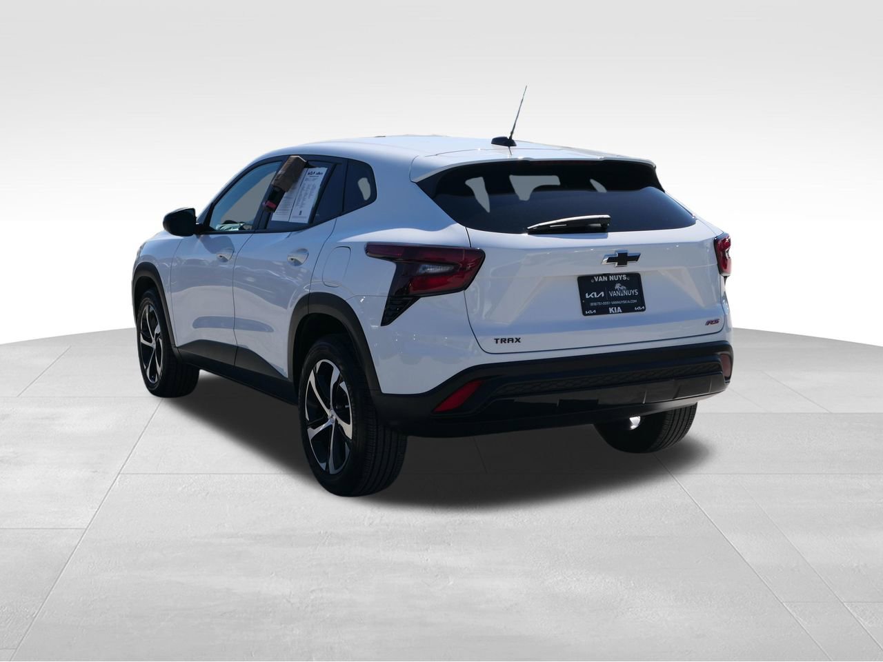 Used 2024 Chevrolet Trax RS w/ Driver Confidence Package image 6