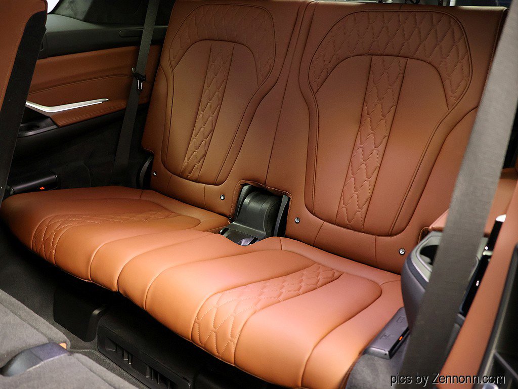 Certified 2026 BMW X7 M60i image 13