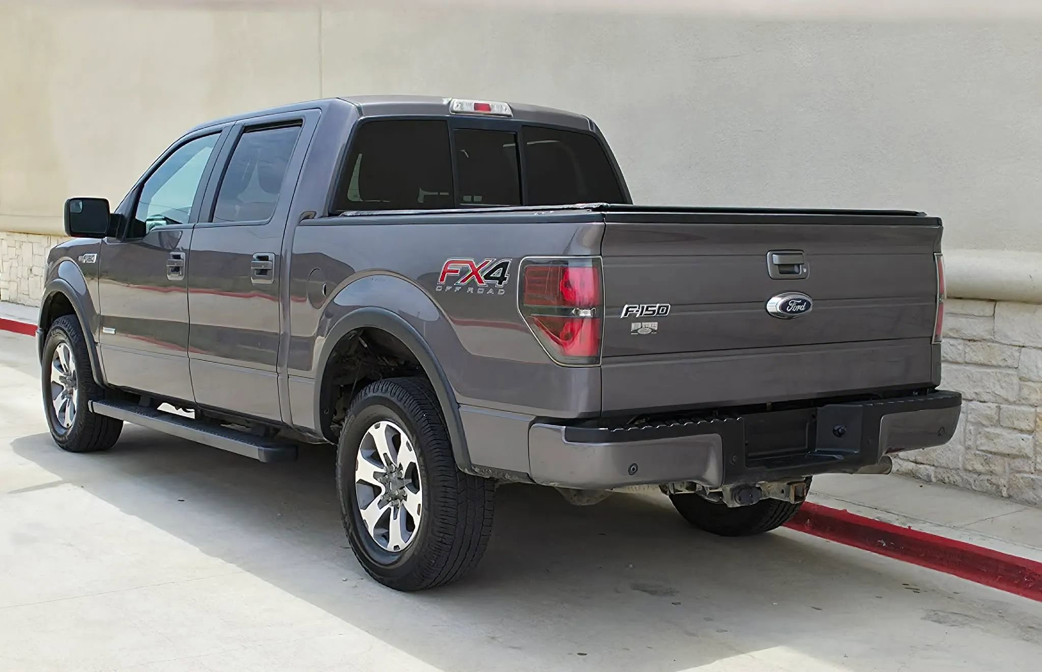 Used 2012 Ford F150 FX4 w/ FX Luxury Pkg AWD/4WD image 5