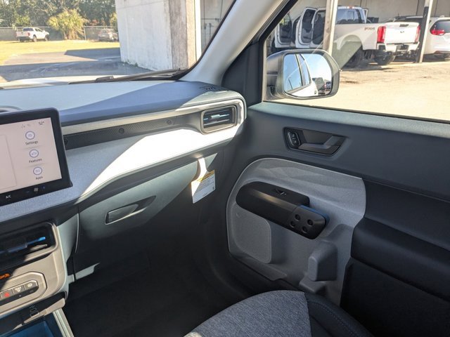 New 2026 Ford Maverick XLT image 16