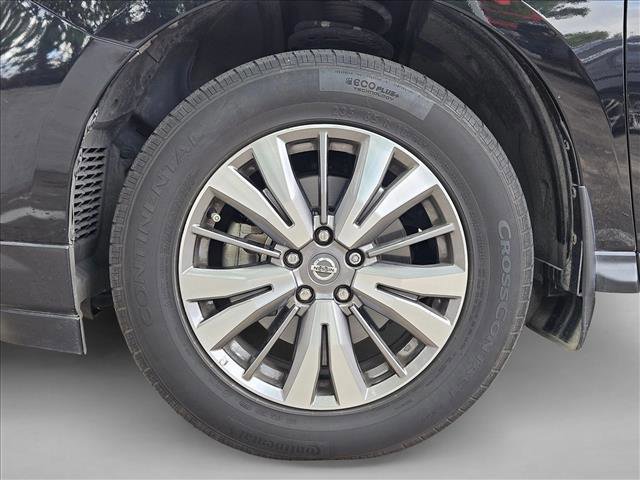 Used 2019 Nissan Pathfinder S image 14