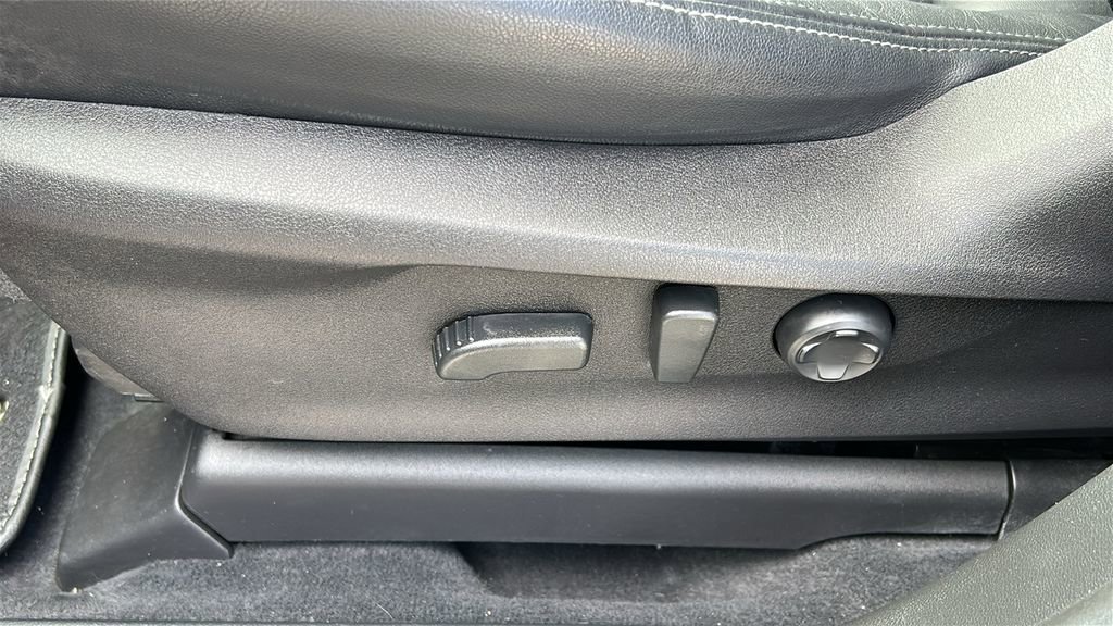 Used 2023 Subaru Ascent Touring image 11