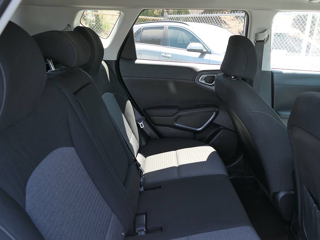 Used 2023 Kia Soul EX FWD image 23