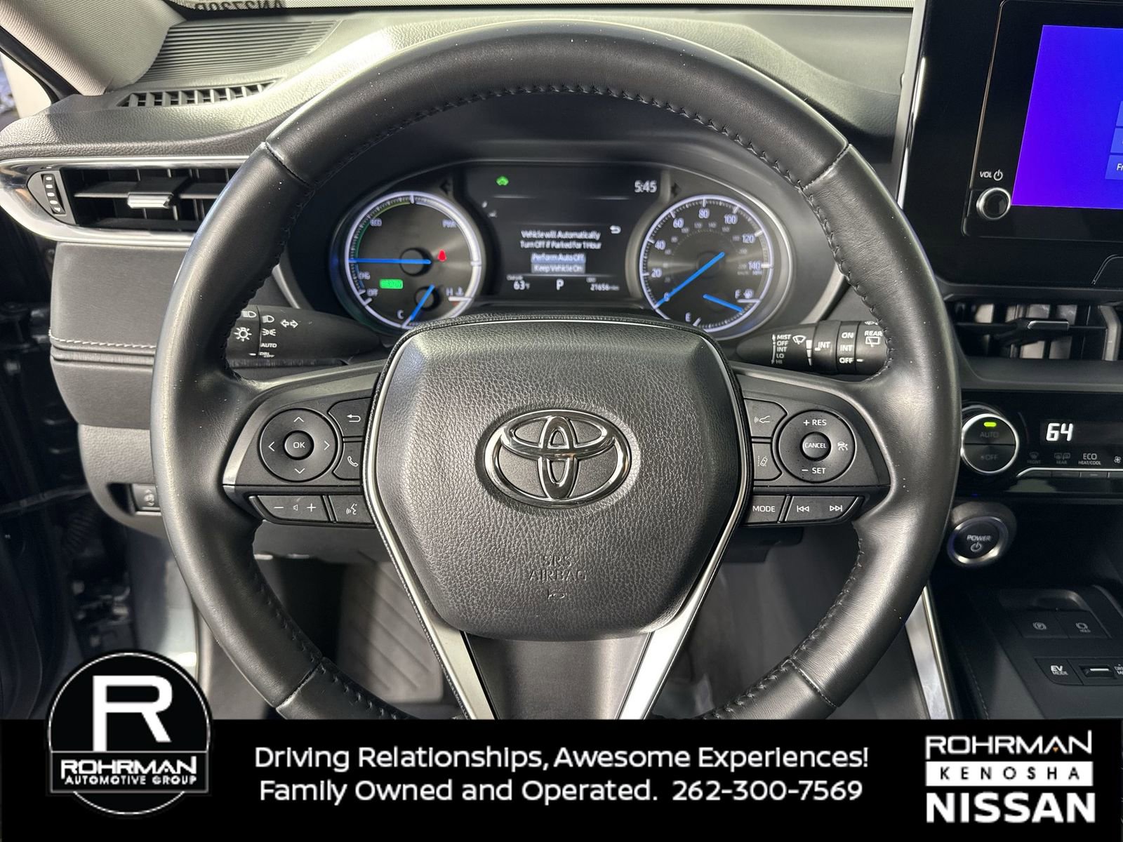 Used 2024 Toyota Venza LE image 11