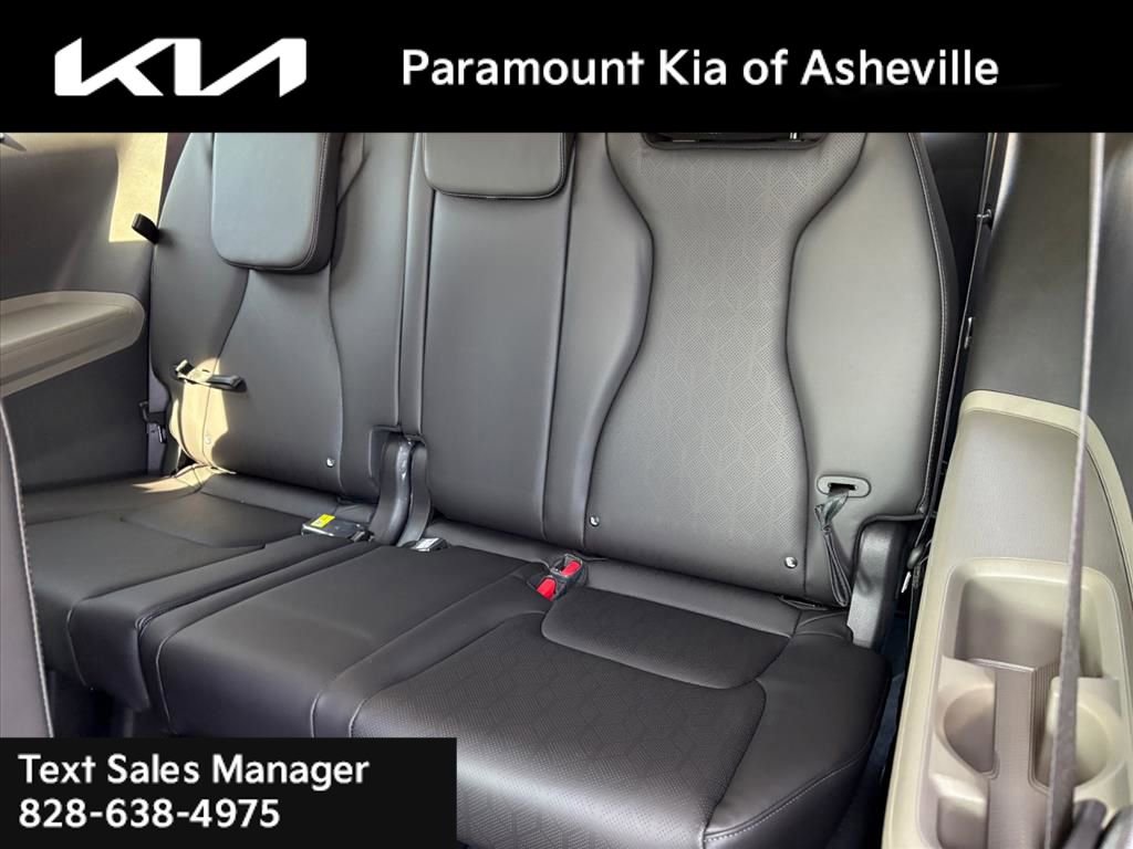 New 2026 Kia Carnival EX image 23