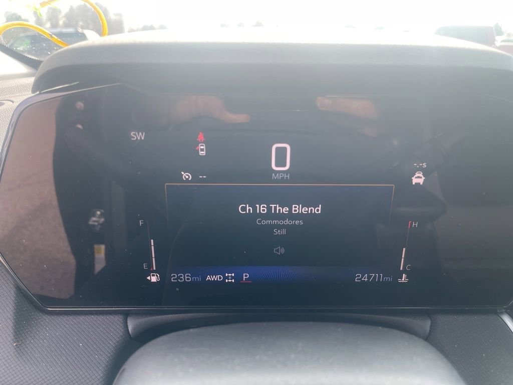 Used 2025 Chevrolet TrailBlazer LT w/ Driver Confidence Package image 16